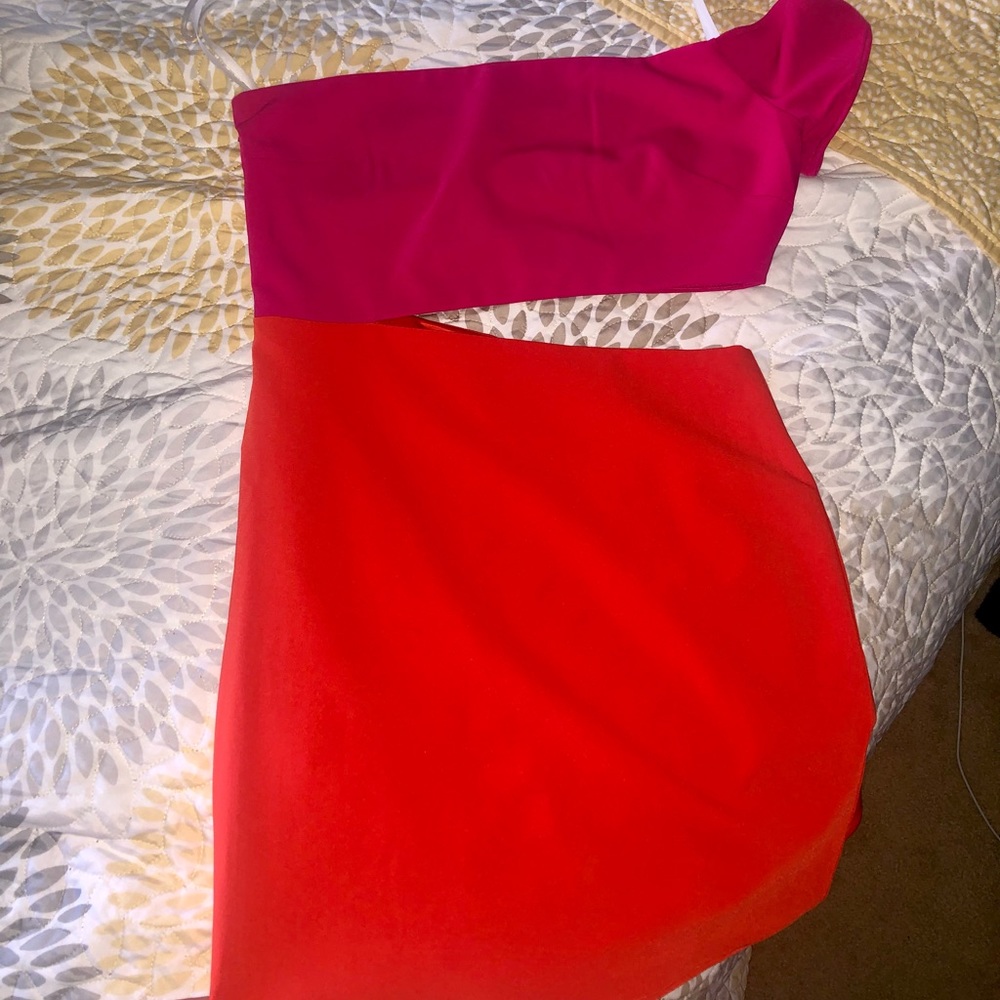 Lovers and Friends Rowan Mini Dress ✨✨✨✨✨🌹🌹🌹🌹 - Picture 4 of 8